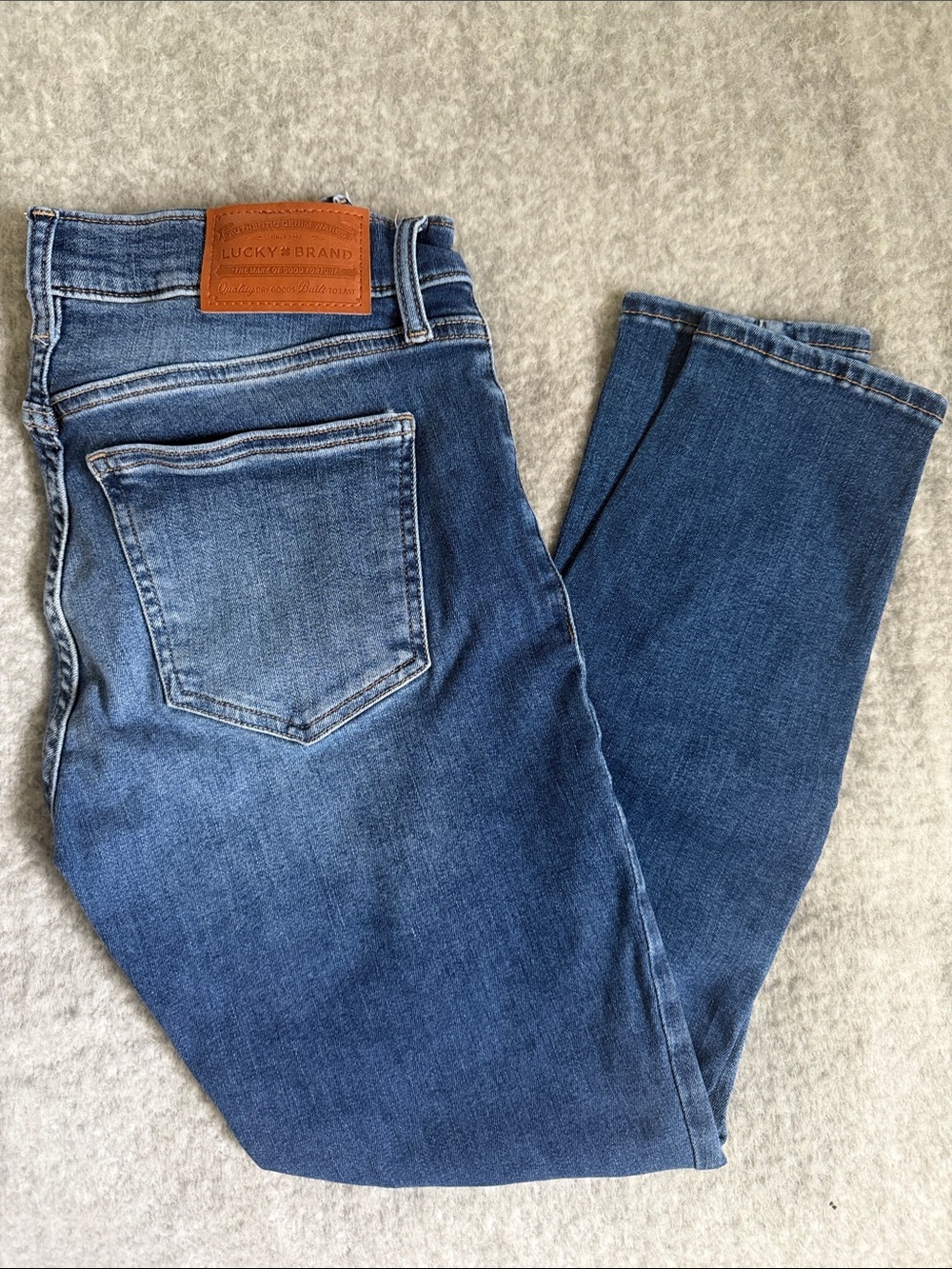 Lucky Brand Women's Straight Medium Blue Denim Jeans
